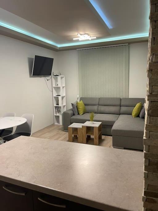 Breeze Apartment Burgas Stad Buitenkant foto
